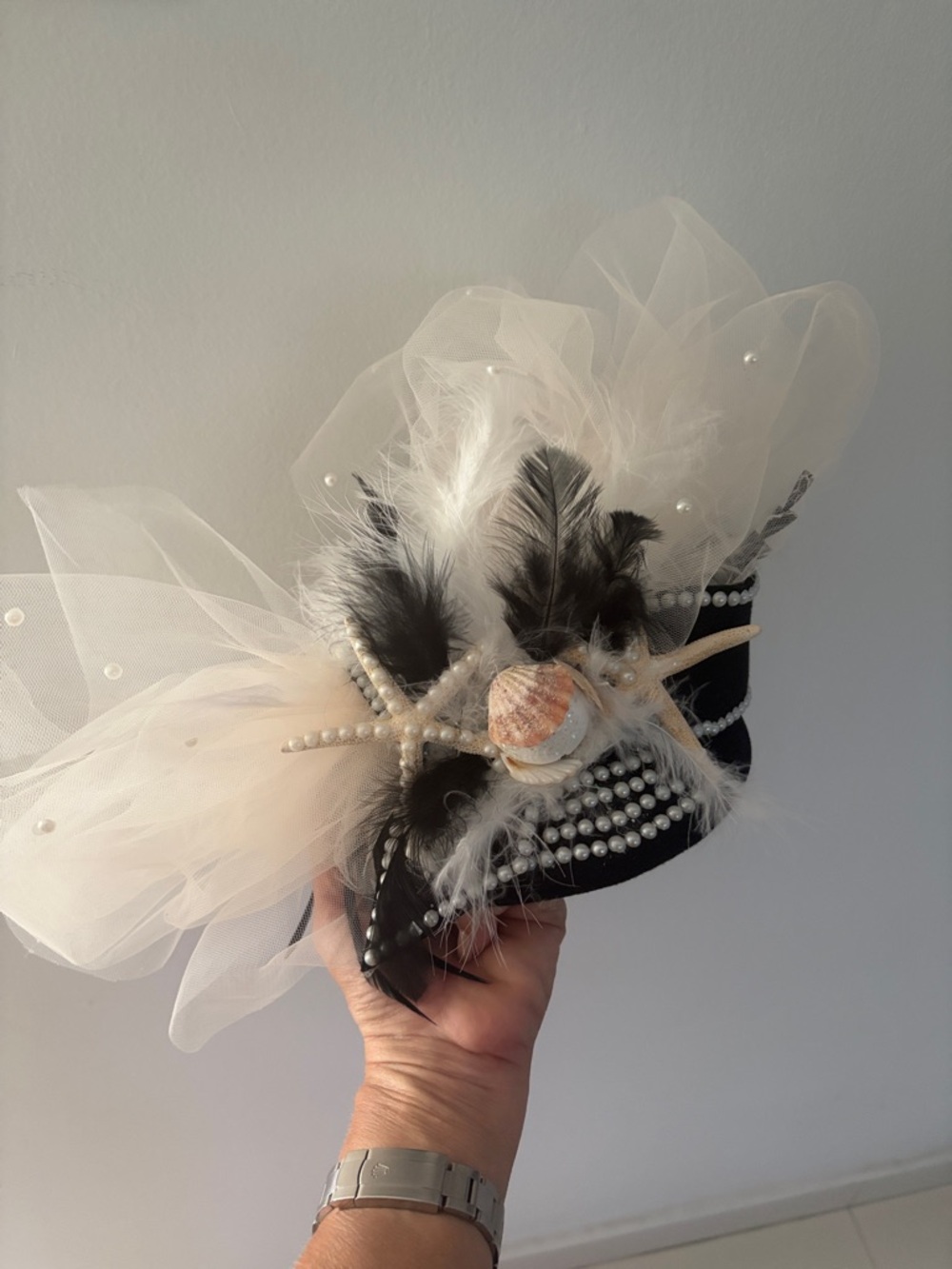 Black Pearl & Shell Decorative Fascinator Hat